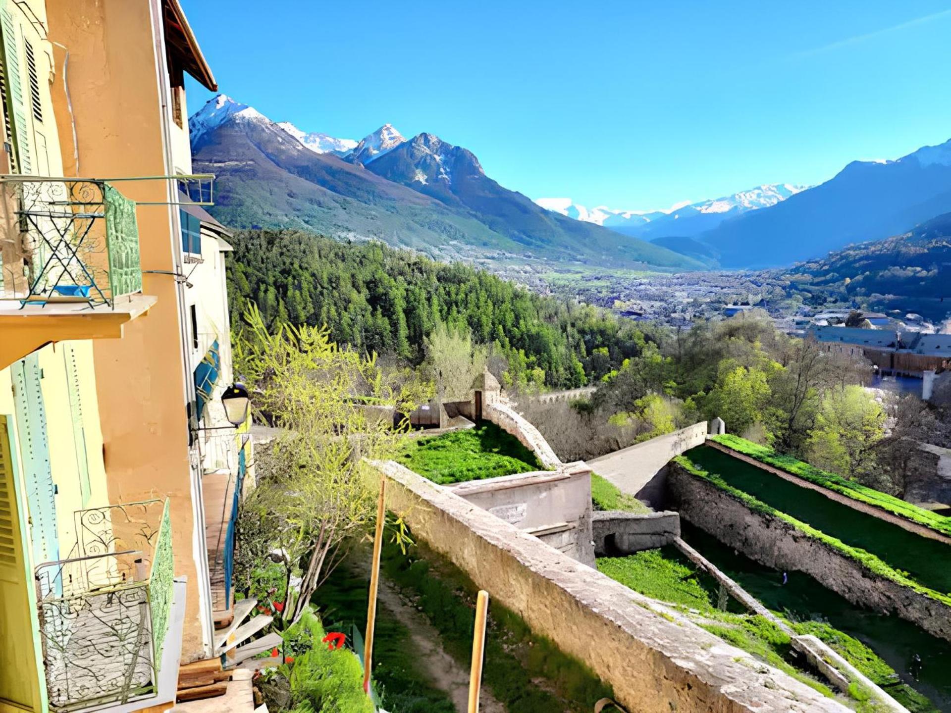 Vauban Petite Gargouille, Vue Panoramique Et Ensoleillee Briancon (Hautes-Alpes)