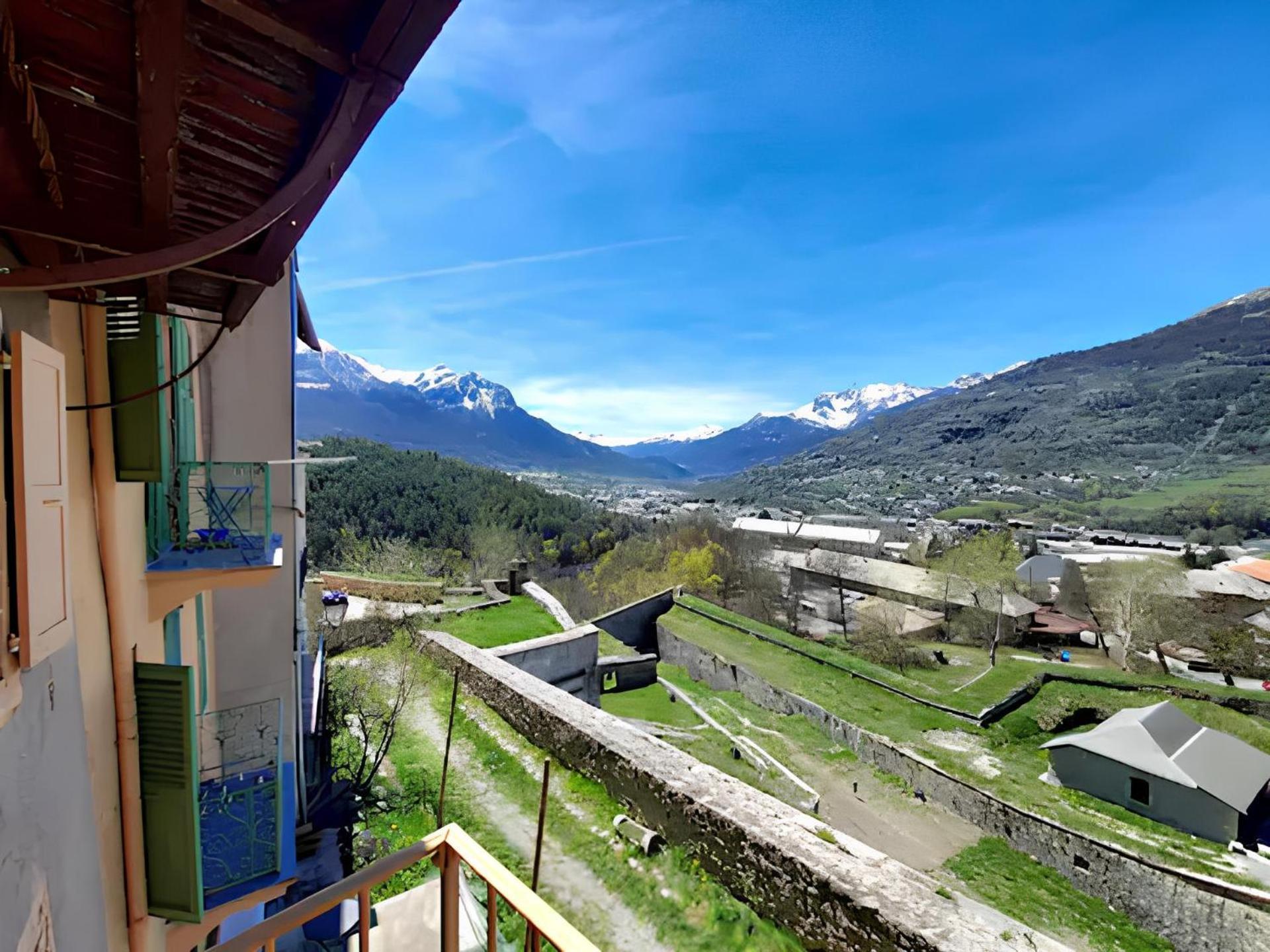 Vauban Petite Gargouille, Vue Panoramique Et Ensoleillee *